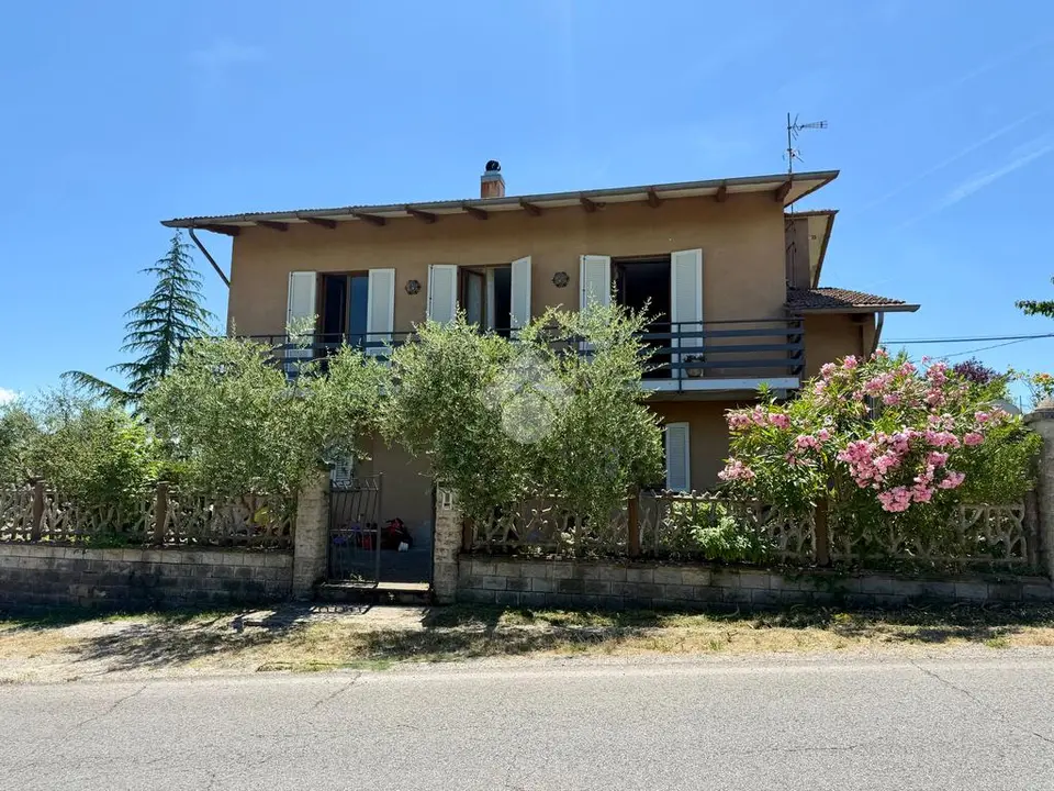 Casa indipendente in vendita a Gubbio