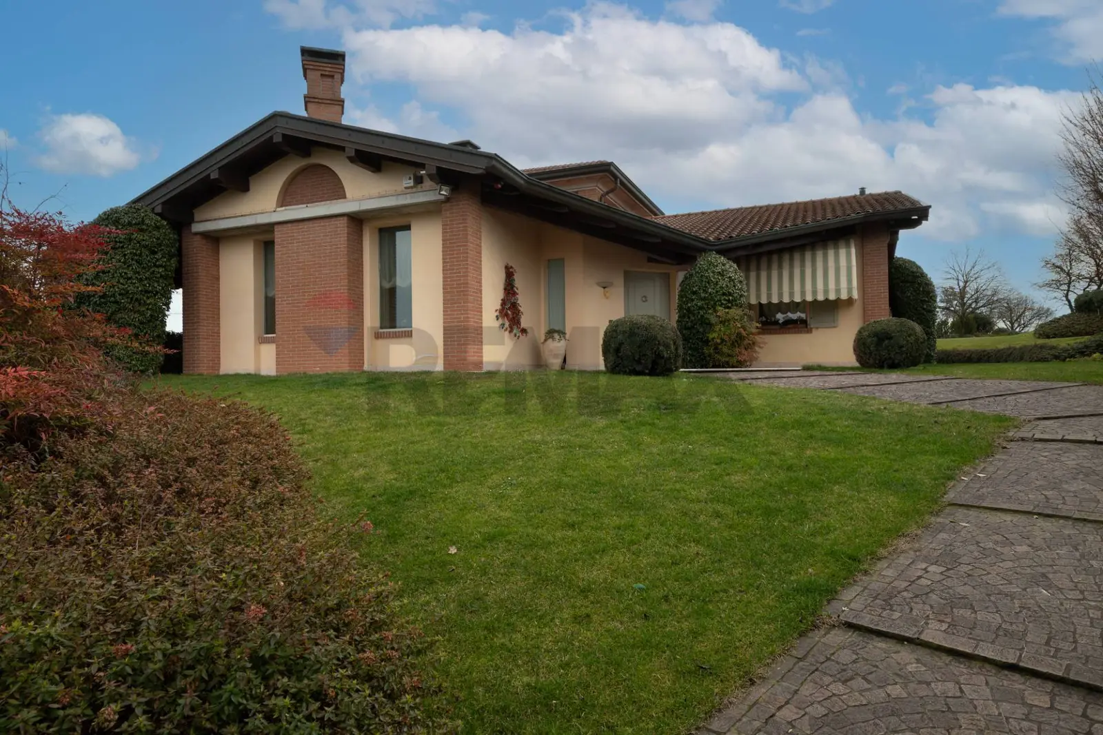 Villa singola in Vendita a Salsomaggiore Terme