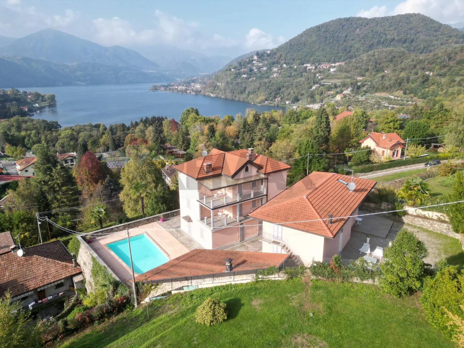 Villa singola in Vendita a Orta San Giulio