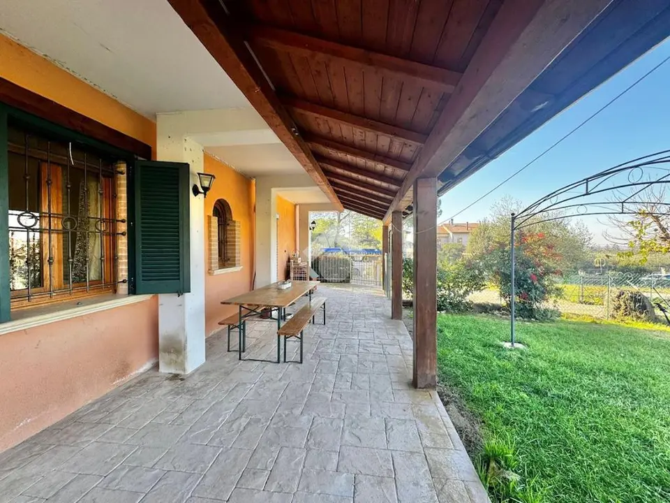 Casa semindipendente in vendita a Assisi