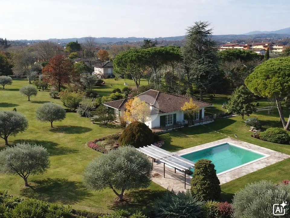 Villa singola in vendita a Manerba Del Garda