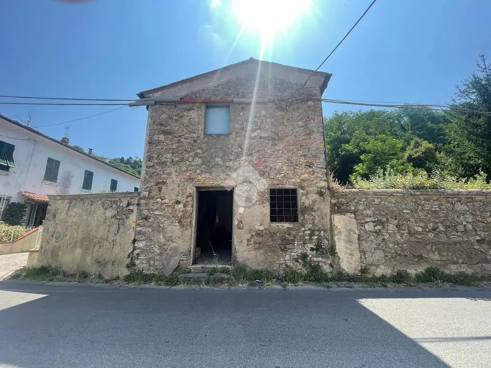 2-Zimmer-Landhaus zum Kauf in San Giuliano Terme