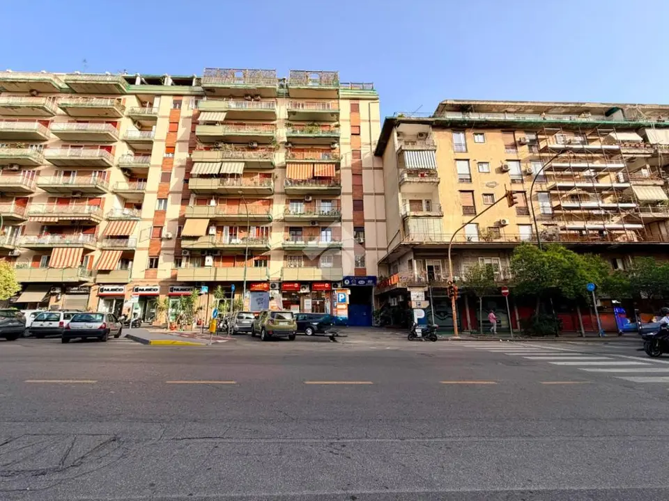 Quadrilocale in vendita a Napoli