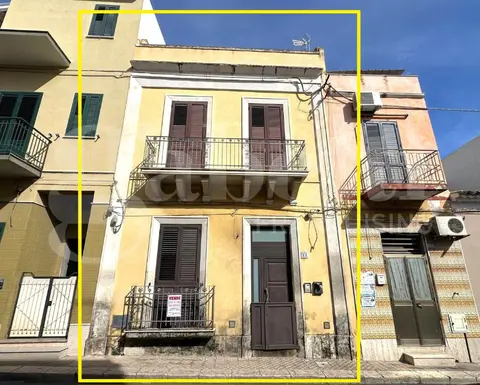 Casa Indipendente in VIA GALILEO GALILEI  13, Avola (SR)