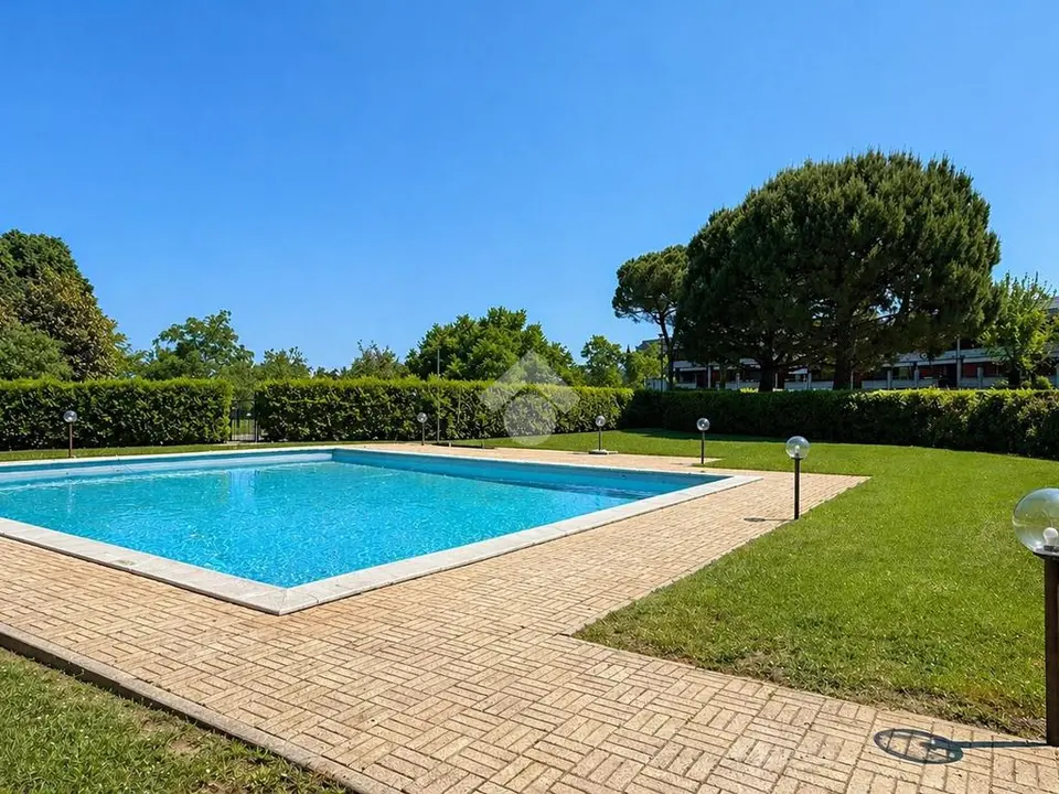 Bilocale in vendita a Desenzano Del Garda
