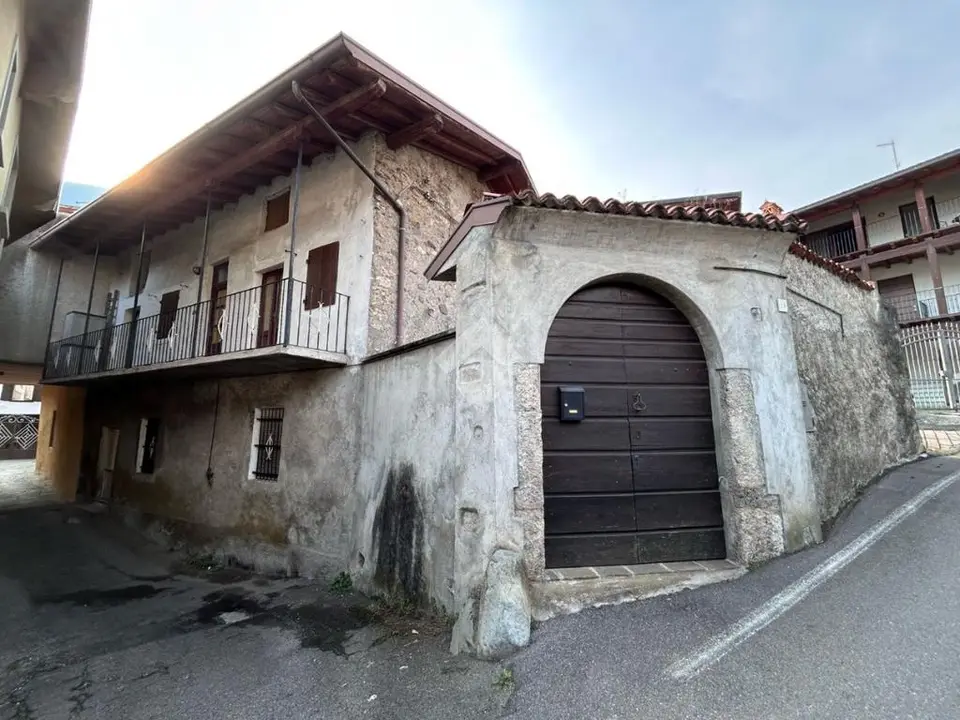 Casa di corte in vendita a Sovere