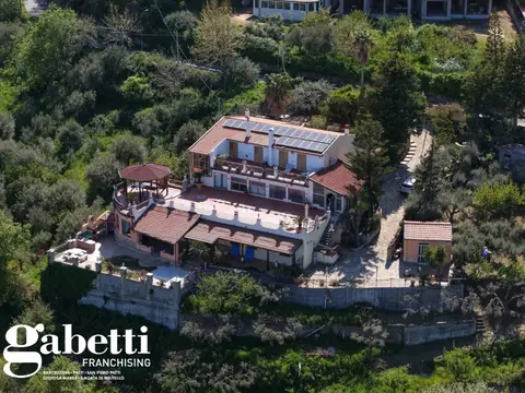 Villa in Sorrentini snc, Patti (ME)