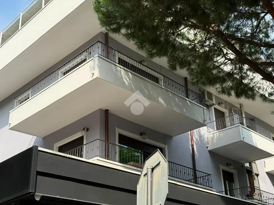 5 locali in vendita a Riccione