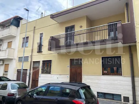 Casa Indipendente in via Fulvia  153, Brindisi (BR)