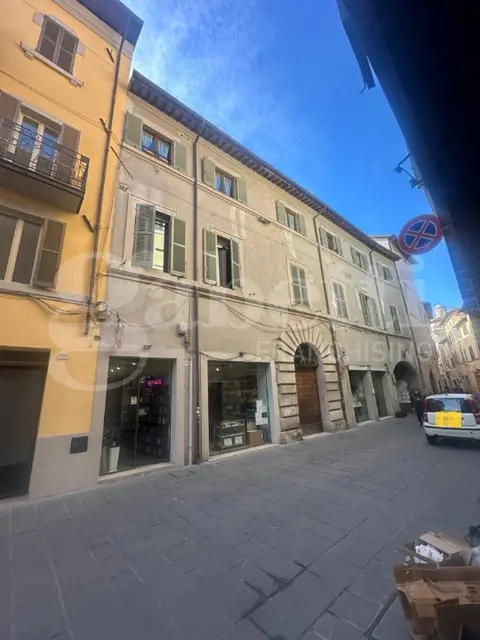 Ufficio in Via Garibaldi , Foligno (PG)