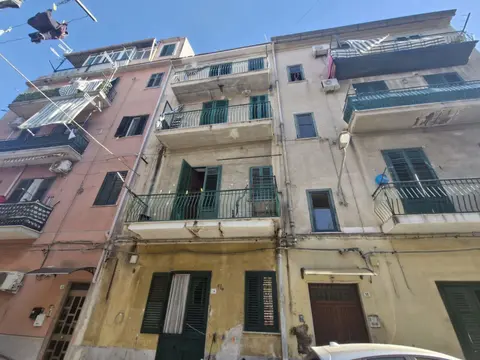 Appartamento in via giano vitale 16, Palermo (PA)