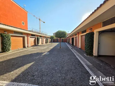 Box in VIA ABATE FELICE TOSCANO 00, Pomigliano d'Arco (NA)