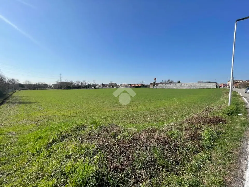 Ter. residenziale in vendita a Madone