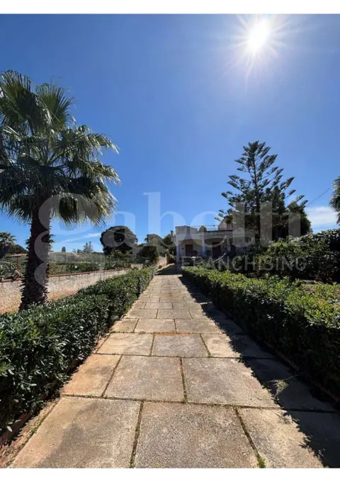 Villa in Via Trapani 19, Marsala (TP)