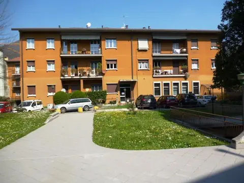 Appartamento in Via Giovanni XXIII 23, Nembro (BG)