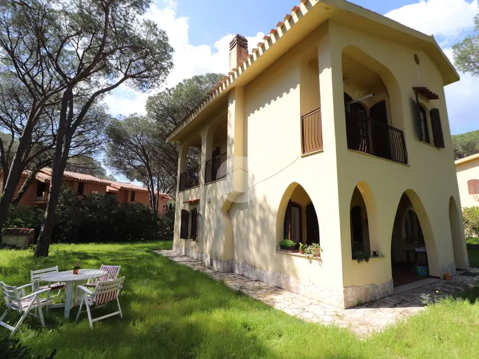 Villa singola in vendita a Pula