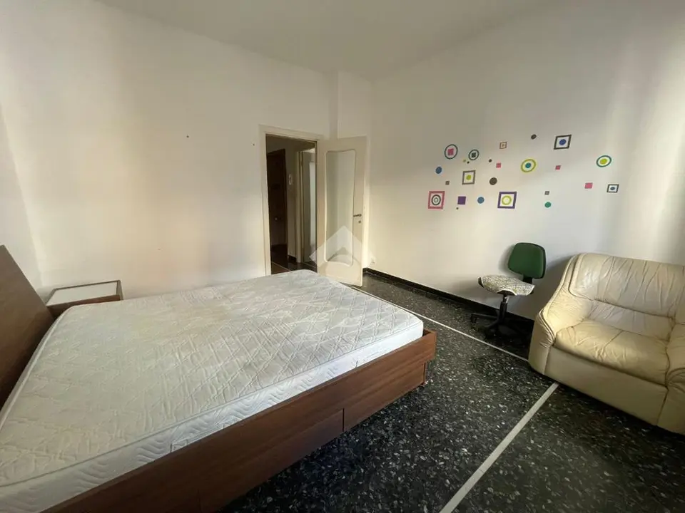 5 locali in vendita a Genova