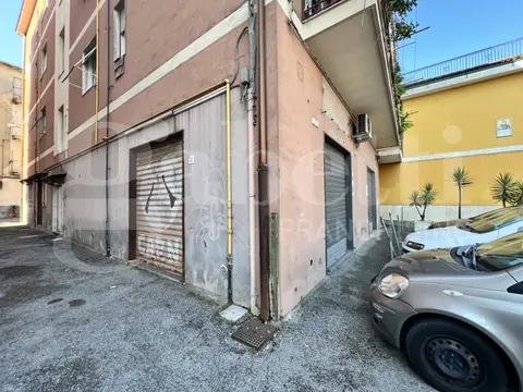 Negozio in Via Mazzini, Sant'Egidio del Monte Albino (SA)