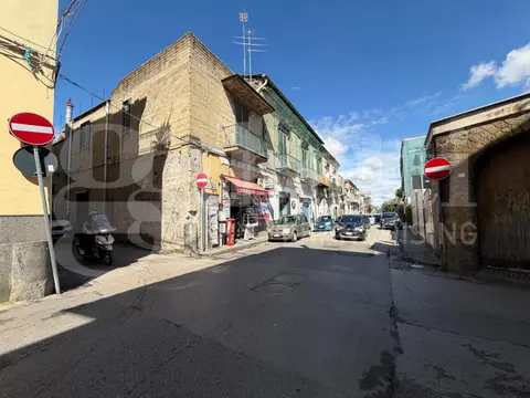 Negozio in Via Quattro Martiri 77, Mugnano di Napoli (NA)