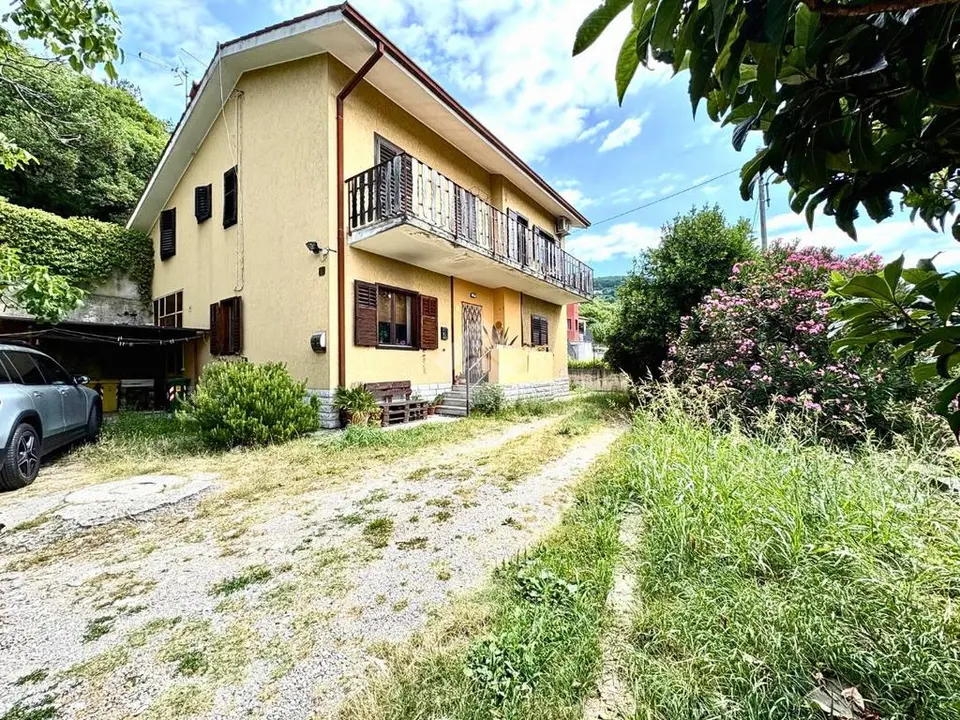 Porzione di bifamiliare in vendita a San Dorligo Della Valle