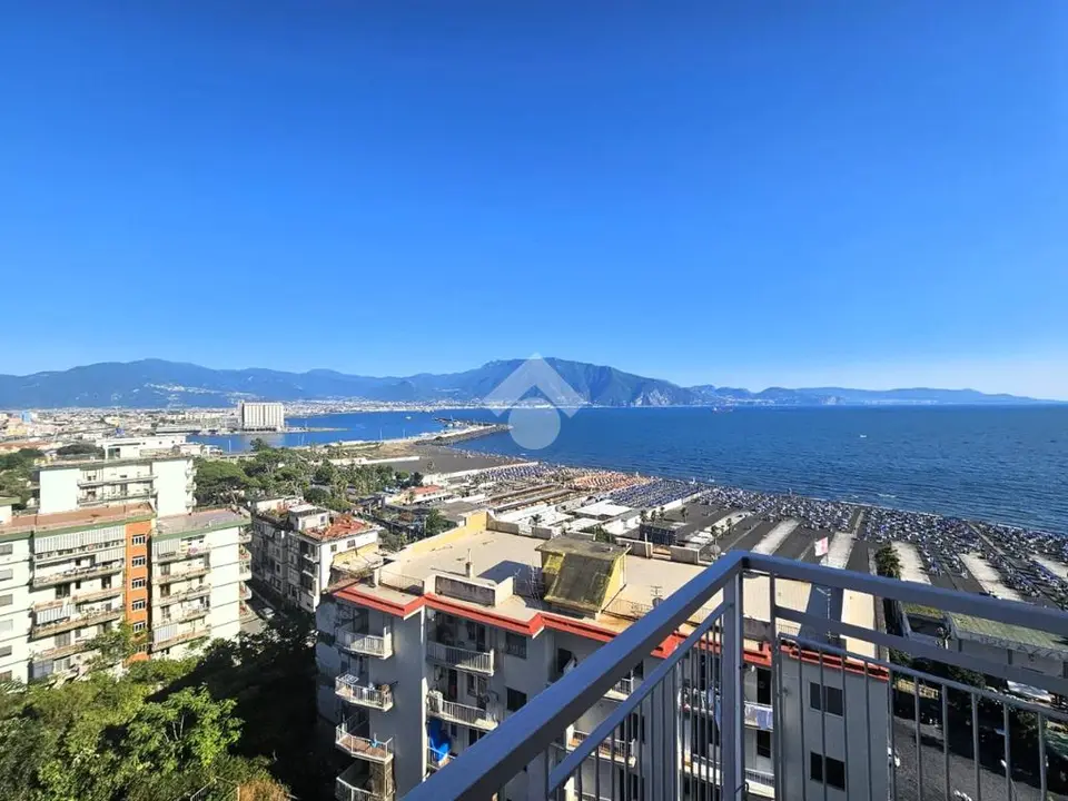 5 locali in vendita a Torre Annunziata