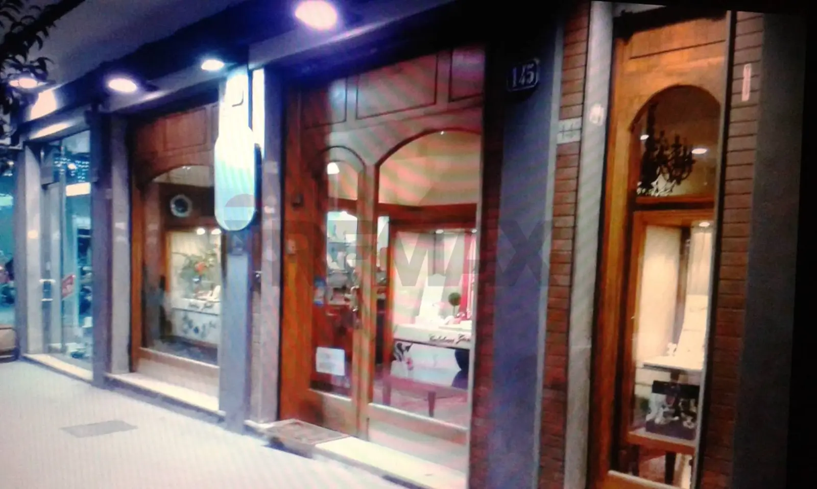 Locale Commerciale in Affitto a Caltagirone