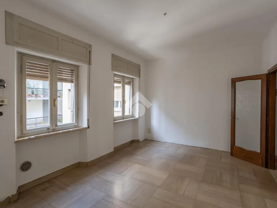 6 locali in vendita a Verona