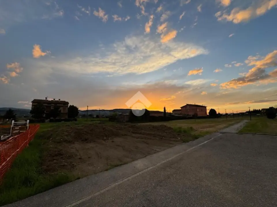 Ter. residenziale in vendita a Cannara