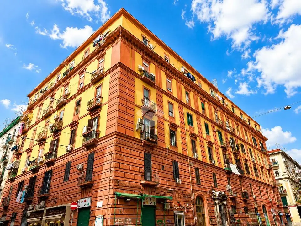 Quadrilocale in vendita a Napoli