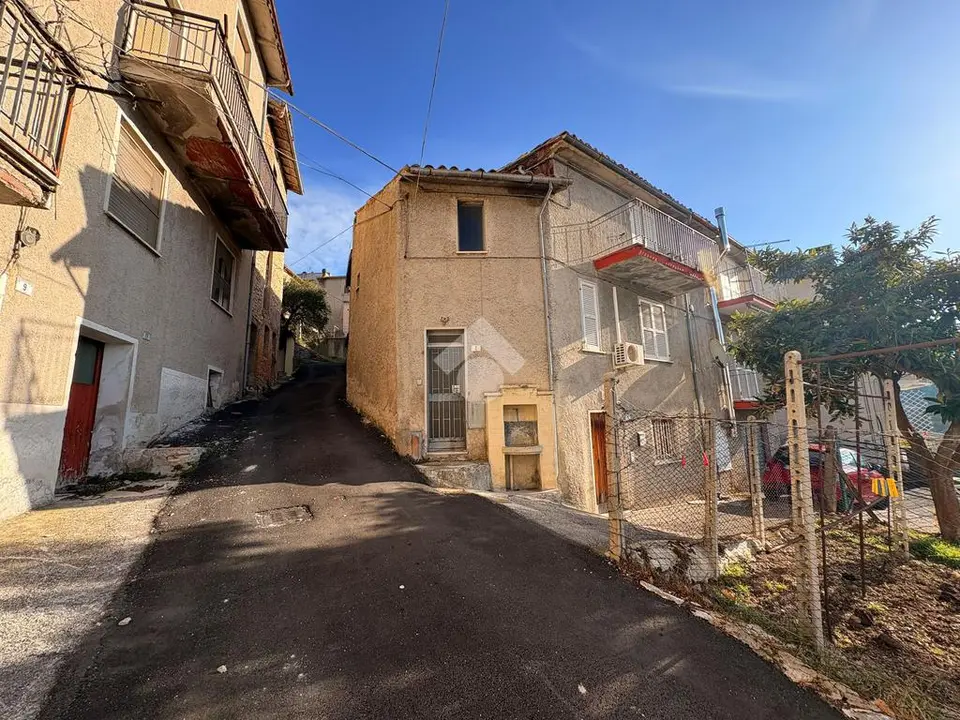 Casa semindipendente in vendita a Gualdo Tadino