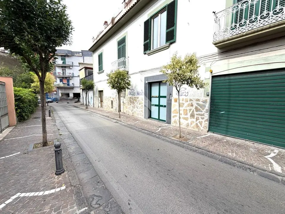 Monolocale in affitto a Portici
