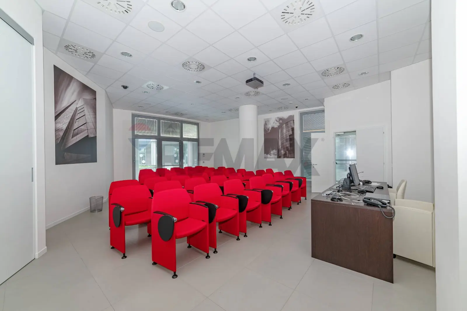 Ufficio in Vendita a Jesi