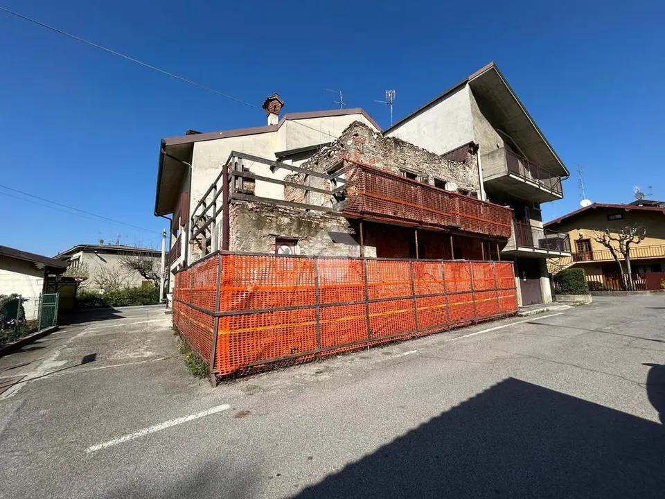 Rustico in vendita a Paladina
