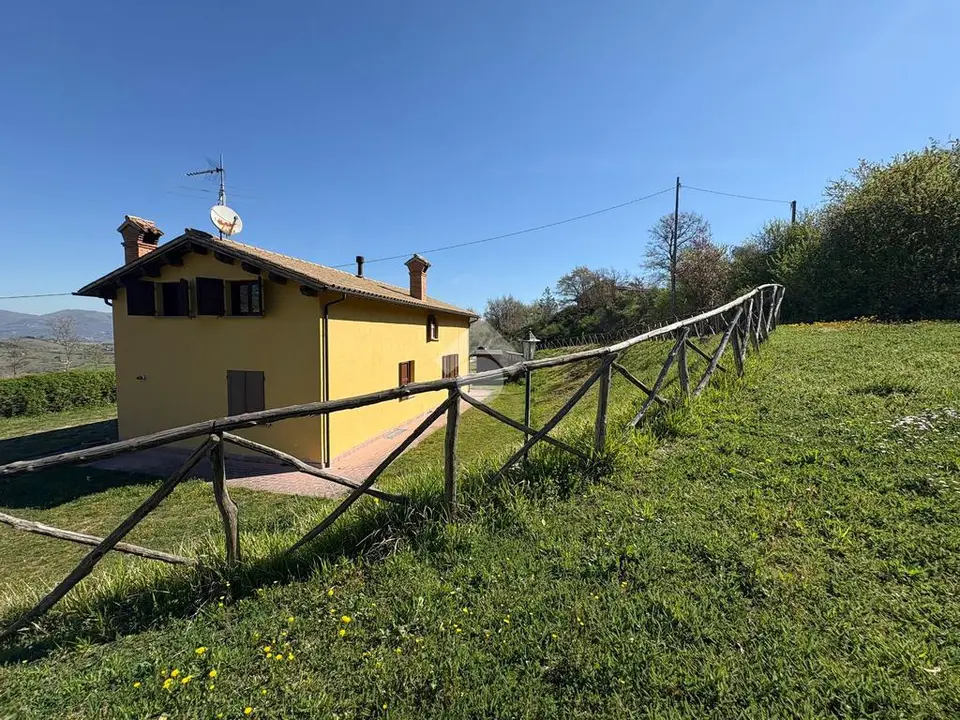 Casa indipendente in vendita a Gubbio
