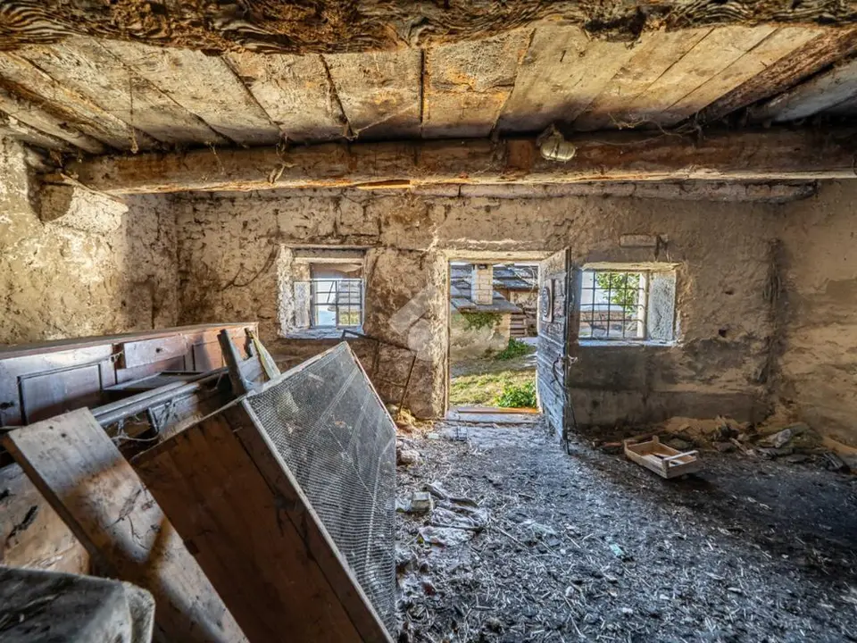 Rustico in vendita a Erbezzo