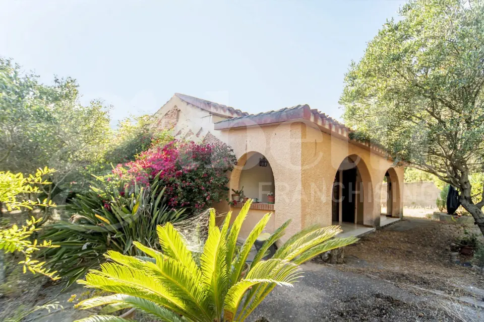 Casa Indipendente in via San Giovanni sn, Quartu Sant'Elena (CA)