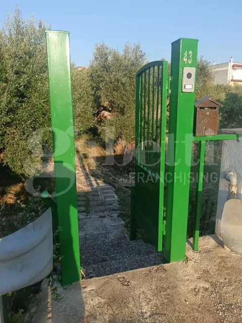 Terreno in VIA ROSSINI SNC, Crispiano (TA)