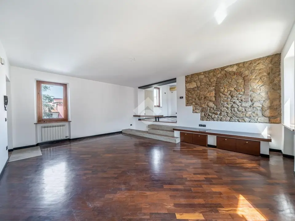 Quadrilocale in vendita a Soave
