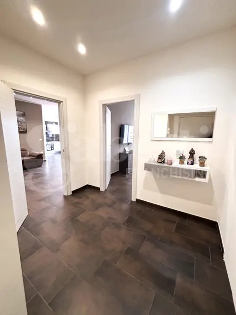 Appartamento in Via Santa Maria Della Neve , Napoli (NA)