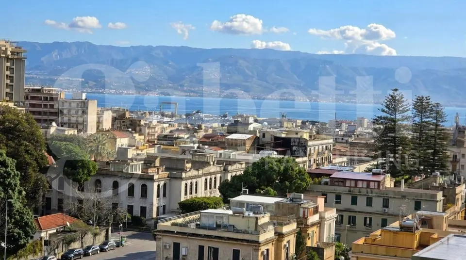 Appartamento in Via Scite  6, Messina (ME)