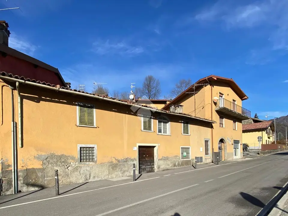 Casa semindipendente in vendita a Clusone