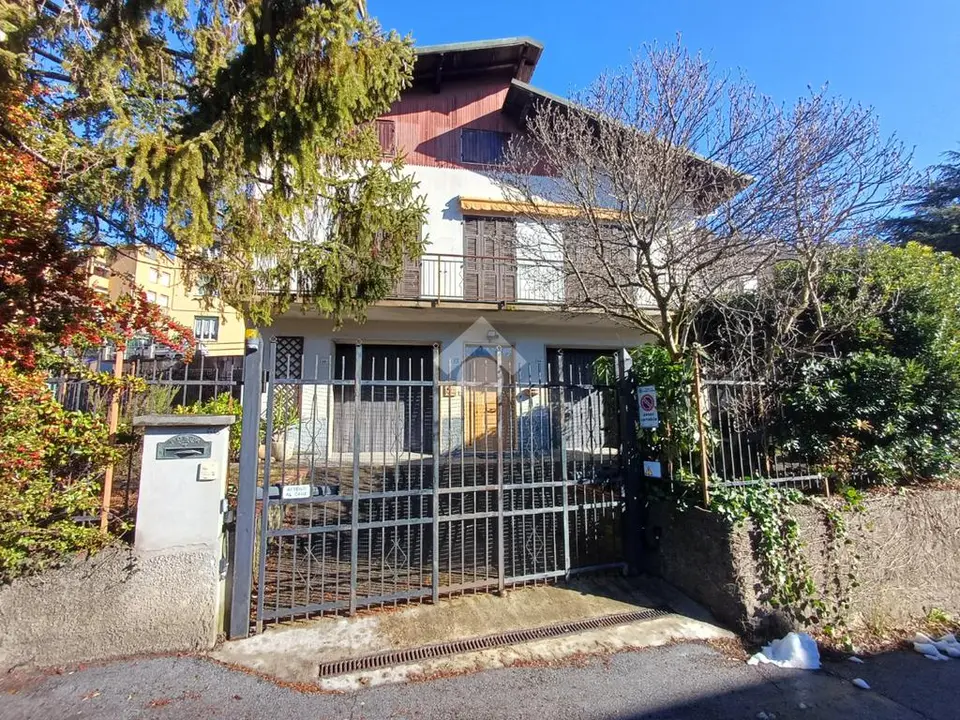 Bifamiliare in vendita a Ronco Scrivia