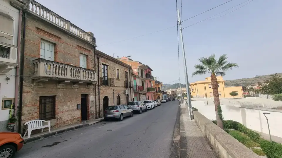 Casa Indipendente in CORSO PRINCIPE UMBERTO I 58, Mazzarrà Sant'Andrea (ME)