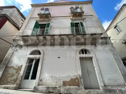 Appartamento in Via Traspontino 11, Ragusa (RG)