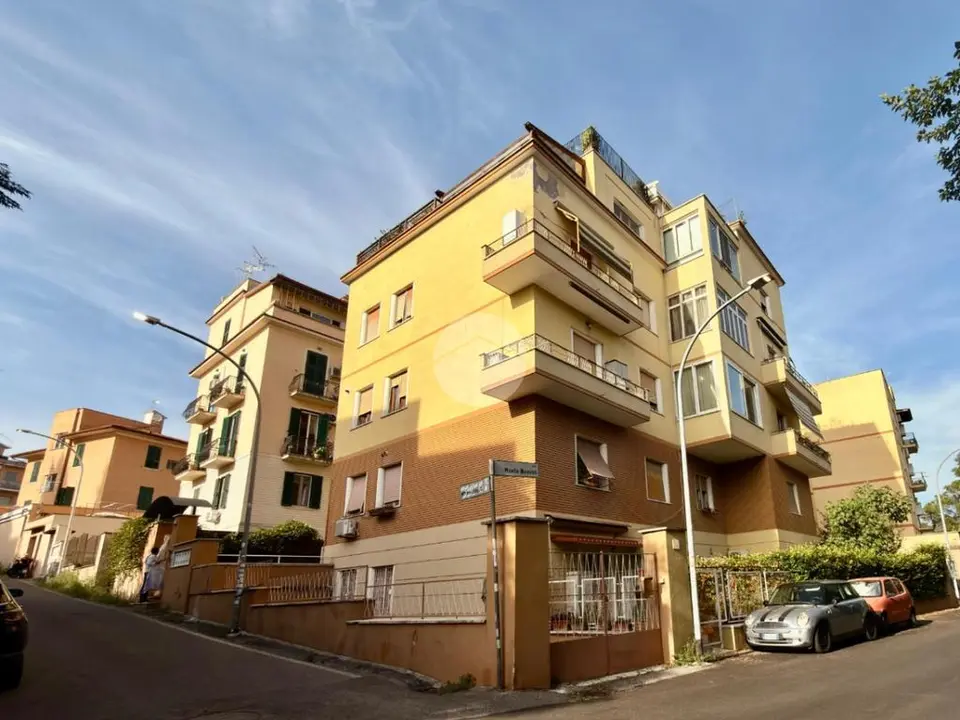 Quadrilocale in vendita a Roma