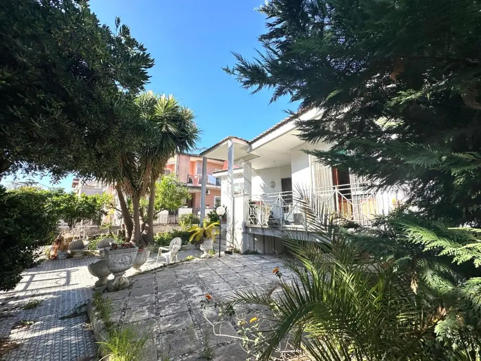 3-Zimmer-Villa zum Kauf in Scafati