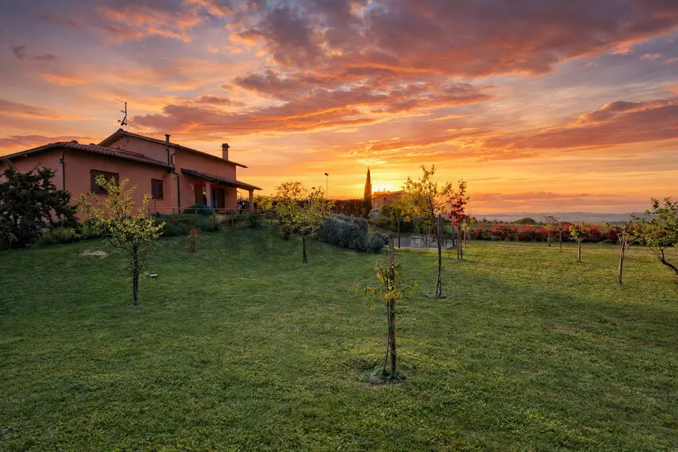 Villa singola in Vendita a Sarteano
