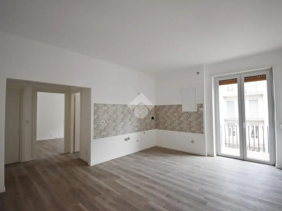 5 locali in vendita a Ivrea