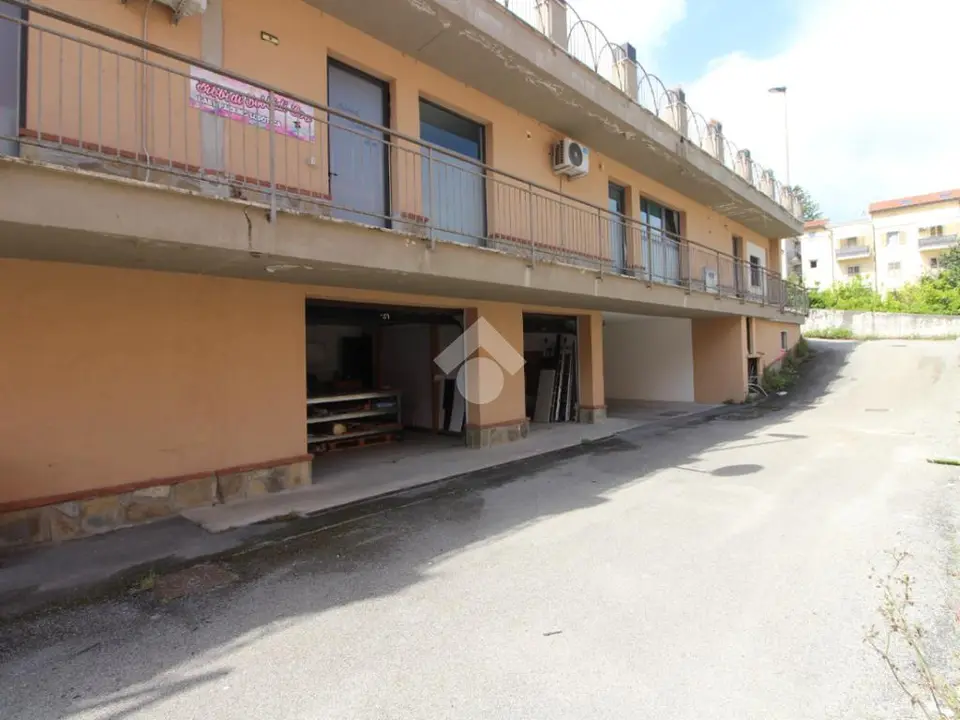 Garage zum Kauf in Agropoli