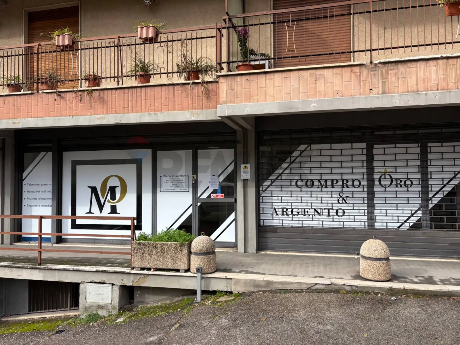 Locale Commerciale in Vendita a Perugia